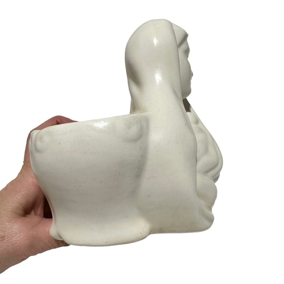 Haeger Madonna & Child Planter - Picture 2 of 7